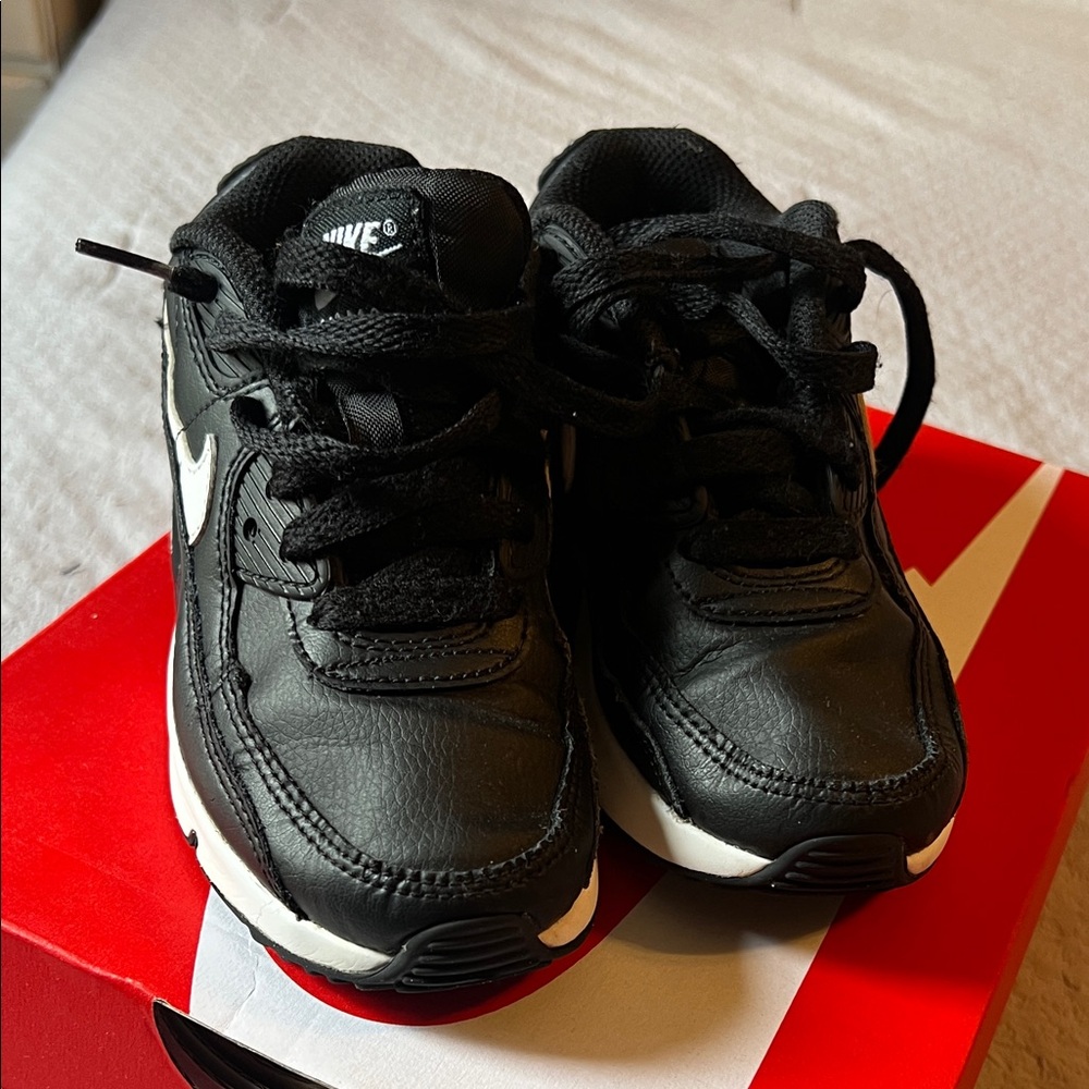 Nike Kids Black and White Low-Top Sneakers